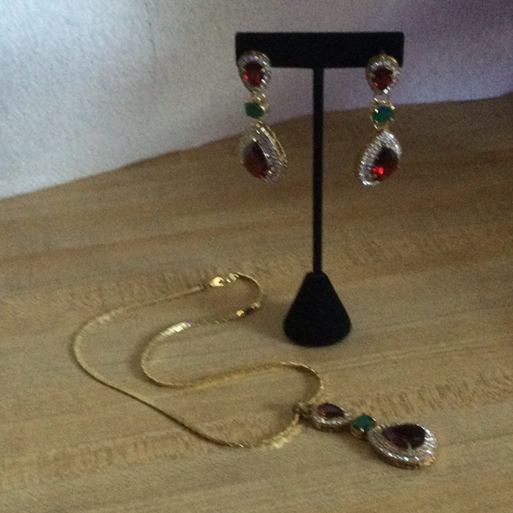 Jewelry Set - Picture 13 of 14